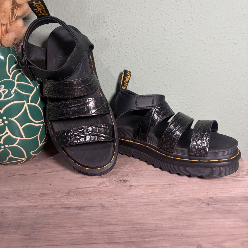 Dr. Martens Sandals Women 8 Black Blaire Croc Platform Gladiator Strappy AW004